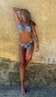 Lucilla Agosti feet photo thumbnail