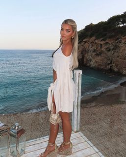 Lucinda Strafford feet photo 11