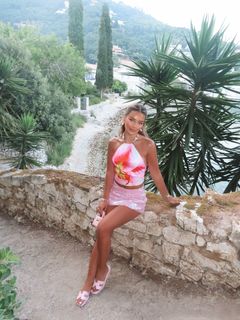 Lucinda Strafford feet photo 7