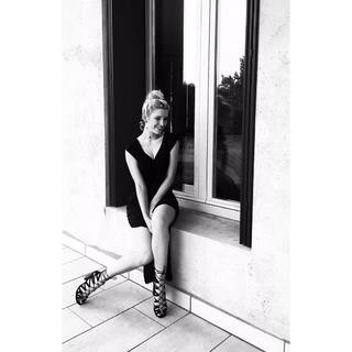 Lucrezia Lando feet photo 9