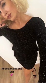 Lucrezia Lando feet photo 6