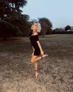 Lucrezia Lando feet photo 9