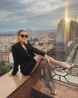 Lucrezia Lando feet photo 7