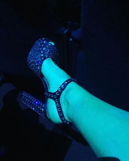 Lucrezia Millarini feet photo 4