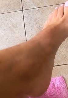 Lucrezia Millarini feet photo 5