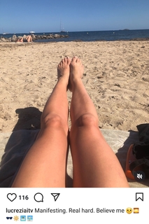 Lucrezia Millarini feet photo 13