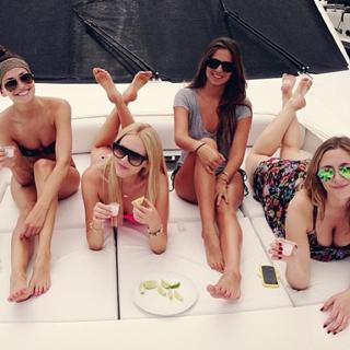 Lucy Aragon feet photo thumbnail