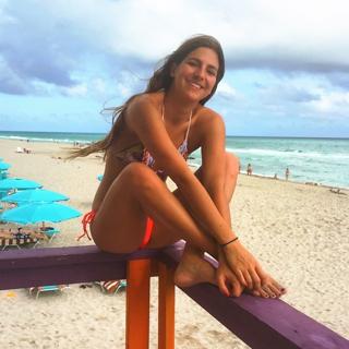 Lucy Aragon feet photo thumbnail