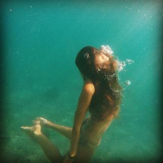 Lucy Aragon feet photo thumbnail