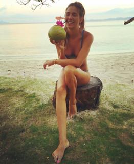 Lucy Aragon feet photo thumbnail