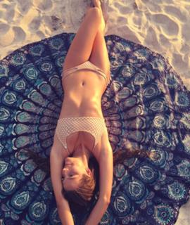 Lucy Aragon feet photo thumbnail