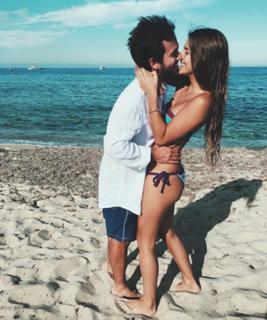 Lucy Aragon feet photo thumbnail