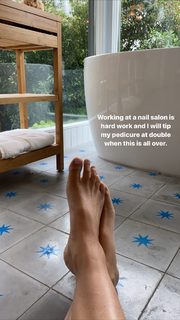 Lucy Aragon feet photo thumbnail