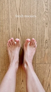 Lucy Aragon feet photo thumbnail