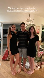 Lucy Aragon feet photo thumbnail