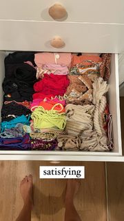 Lucy Aragon feet photo thumbnail