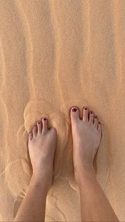 Lucy Aragon feet photo thumbnail