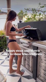 Lucy Aragon feet photo thumbnail