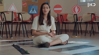 Lucy Ayoub feet photo 7