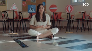 Lucy Ayoub feet photo 6