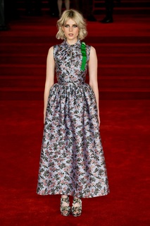 Lucy Boynton feet photo thumbnail