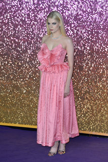 Lucy Boynton feet photo thumbnail