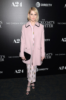 Lucy Boynton feet photo thumbnail