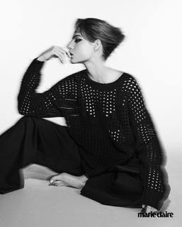 Lucy Boynton feet photo thumbnail