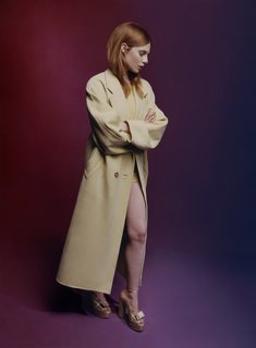 Lucy Boynton feet photo thumbnail