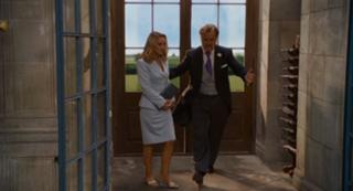 Lucy Davis feet photo 1