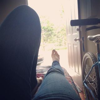 Lucy Decoutere feet photo 1