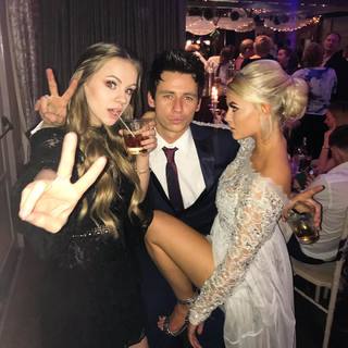 Lucy Fallon feet photo thumbnail