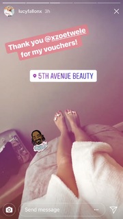 Lucy Fallon feet photo thumbnail