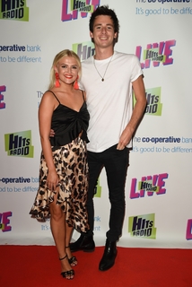 Lucy Fallon feet photo thumbnail