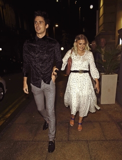 Lucy Fallon feet photo thumbnail