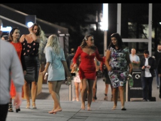 Lucy Fallon feet photo thumbnail