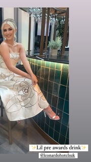 Lucy Fallon feet photo thumbnail