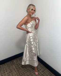 Lucy Fallon feet photo thumbnail