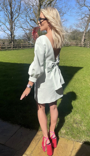 Lucy Fallon feet photo thumbnail