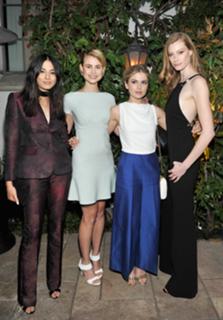 Lucy Fry feet photo thumbnail