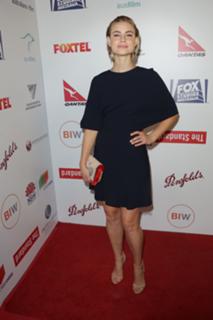 Lucy Fry feet photo thumbnail