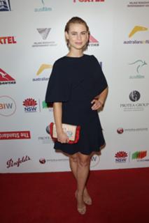 Lucy Fry feet photo thumbnail