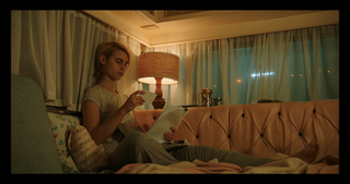 Lucy Fry feet photo thumbnail