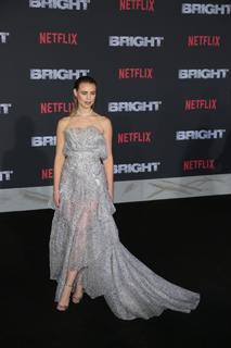 Lucy Fry feet photo thumbnail