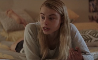 Lucy Fry feet photo thumbnail