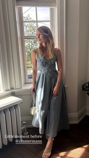 Lucy Fry feet photo 1