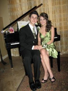Lucy Hale feet photo thumbnail