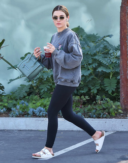 Lucy Hale feet photo thumbnail