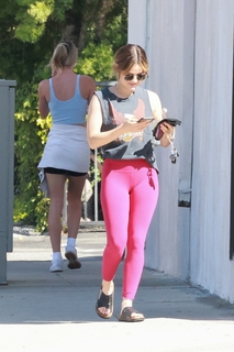 Lucy Hale feet photo thumbnail