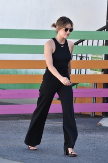 Lucy Hale feet photo thumbnail